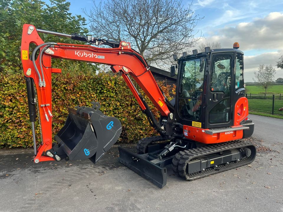  Mooie nieuwe Kubota KX 042