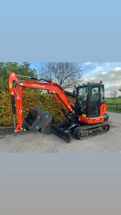  Mooie nieuwe Kubota KX 042